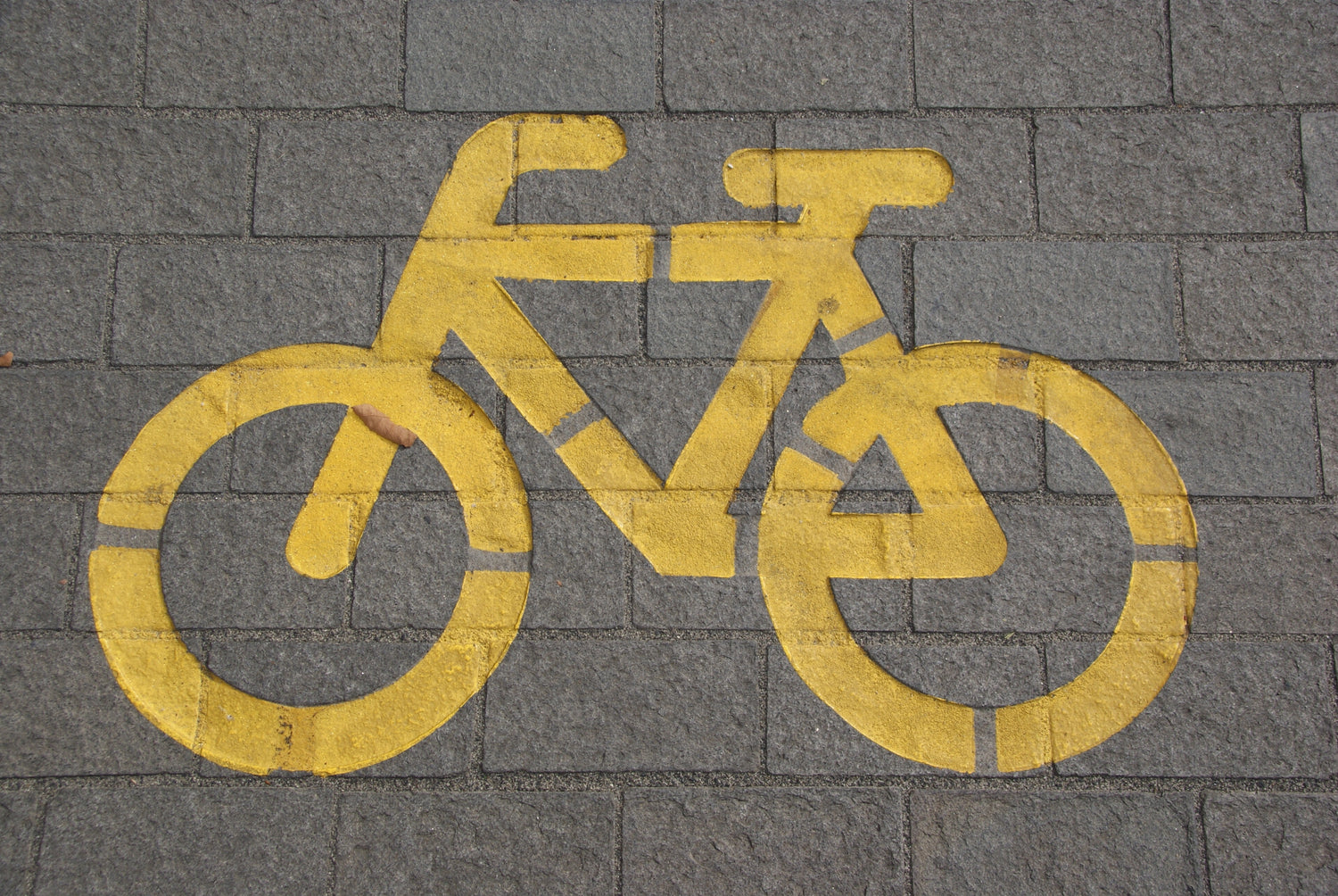 sécurité vélo électrique bambou règle loi code de la route deux roues 